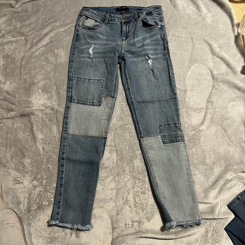 Black Label c’est toi size 9/30. Distressed patchwork raw hem